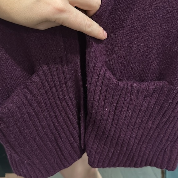 Medium Talula Aritzia Dark Purple Cardigan Angora Cashmere - Picture 4 of 5